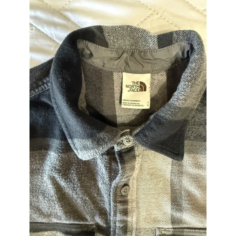 The North Face Flannel Shirt Men's Size Small Heavy Black/Gray Plaid Never Worn